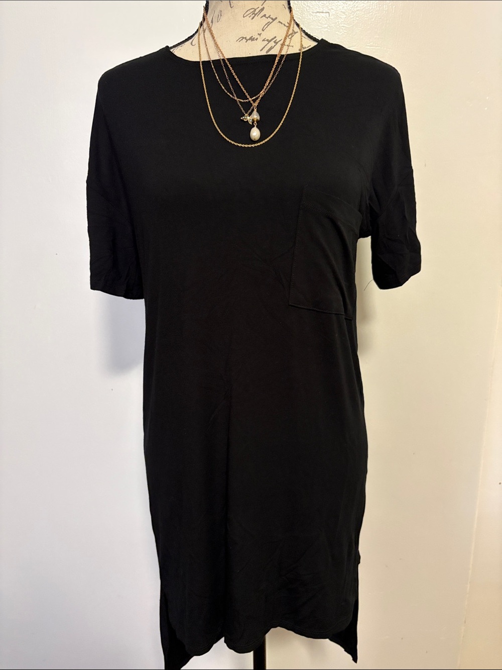 Go Couture *Tunic Top Black Pocket Tee Dress